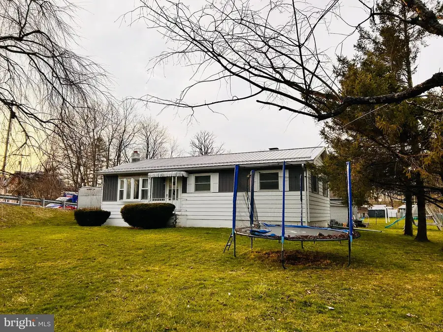 102 Sheep Hill Ln, Millheim, PA 16854 - #3