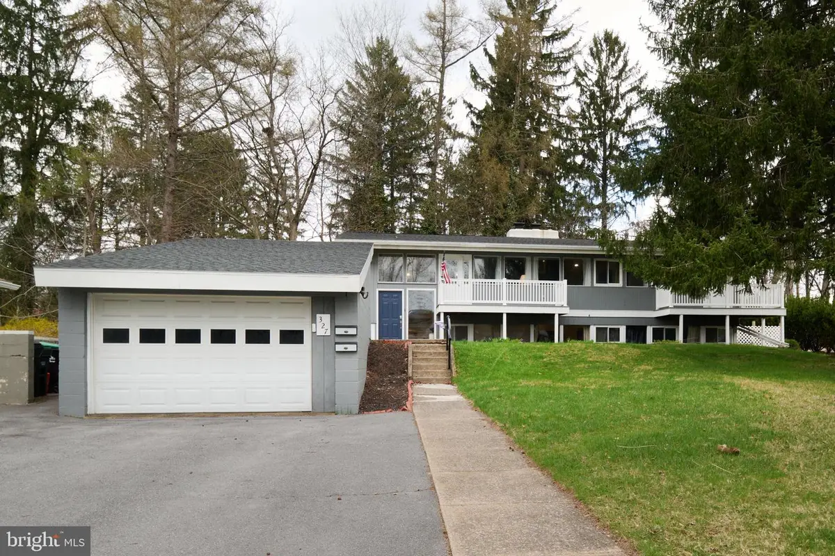 327 Fry Dr, State College, PA 16801 - #1