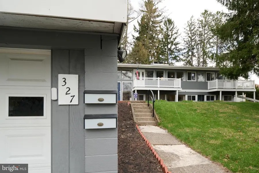 327 Fry Dr, State College, PA 16801 - #2