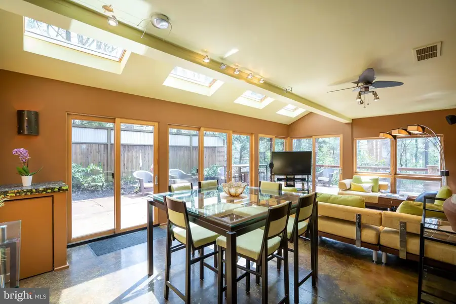 854 Thomas St, State College, PA 16803 - #3