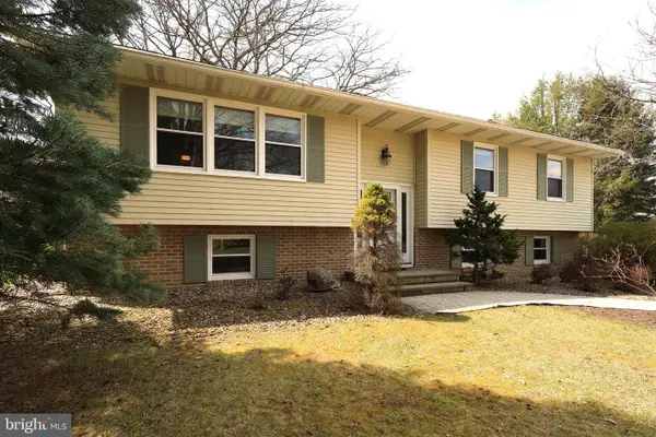 915 Bayberry Dr, STATE COLLEGE, PA 16801