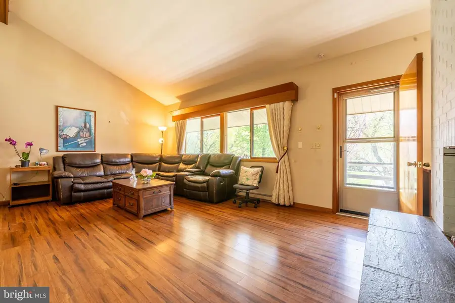 735 Westerly Pkwy, State College, PA 16801 - #3