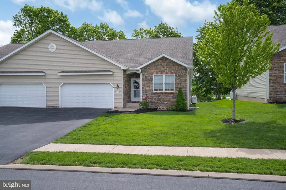198 Rosewood Cv, Bellefonte, PA 16823 - #1