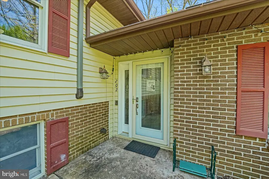 202 Pickwick Ave, State College, PA 16803 - #2
