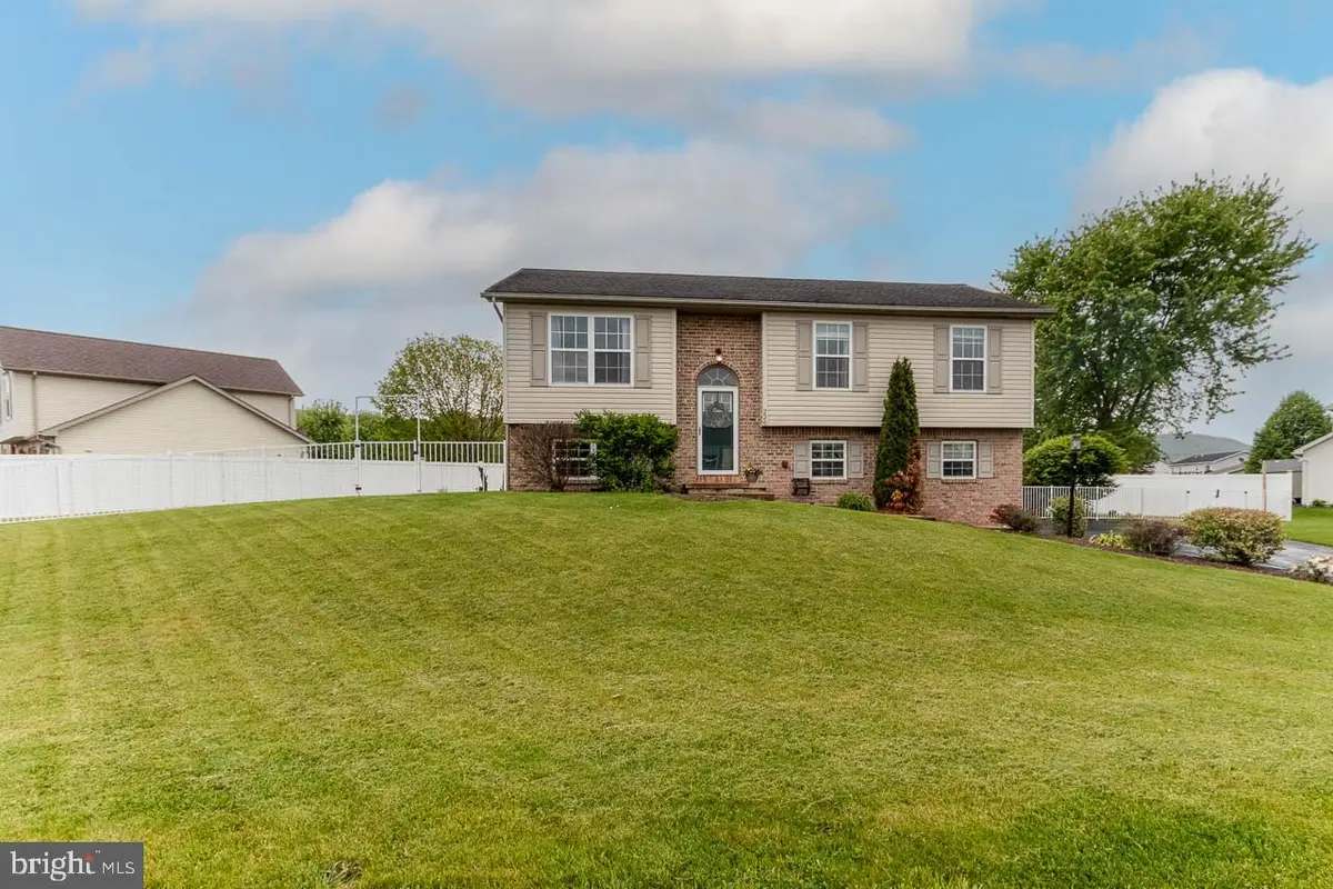 226 Meadow Ln, Bellefonte, PA 16823 - #1