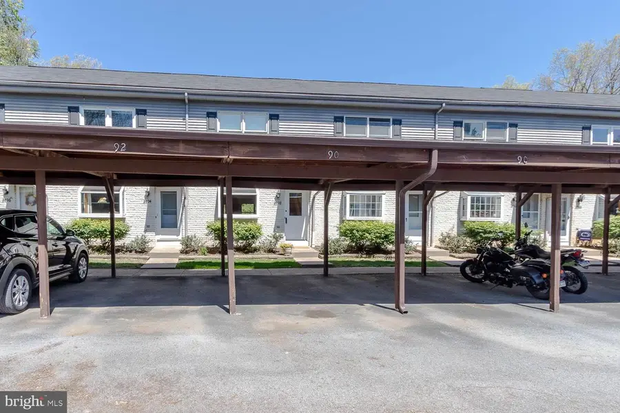 2092 Mary Ellen Ln, State College, PA 16803 - #2