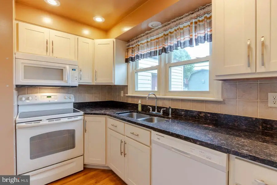 304 Curtis St, Philipsburg, PA 16866 - #3