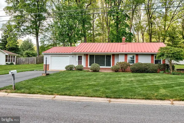 153 W Clearview Ave, STATE COLLEGE, PA 16803