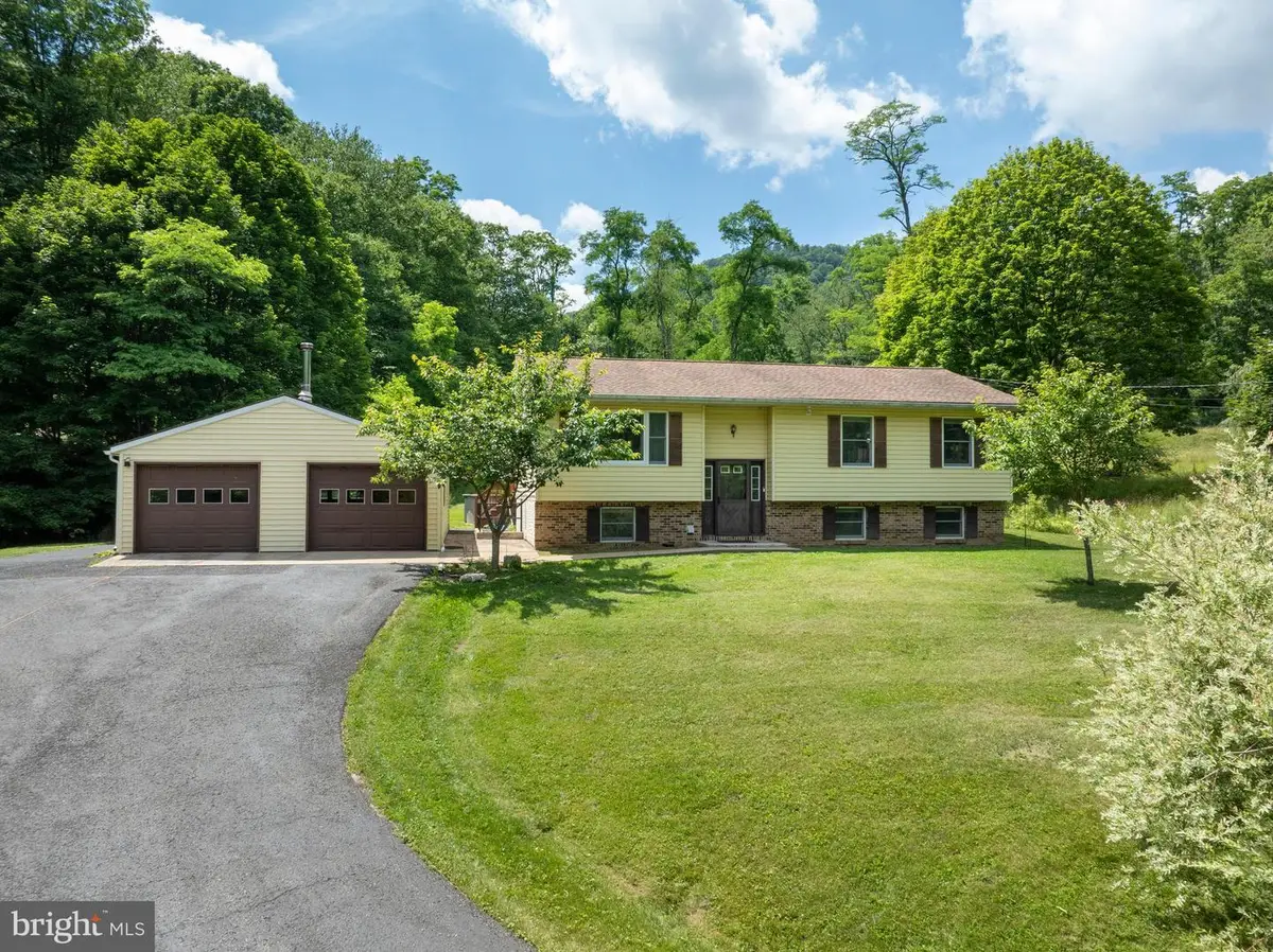 1425 Steele Hollow Rd, Julian, PA 16844 - #1