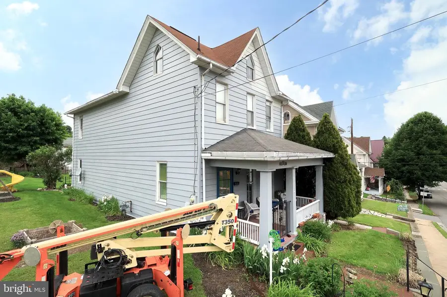 509 Willowbank St, Bellefonte, PA 16823 - #2