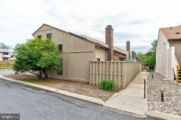 850 W Aaron Dr, STATE COLLEGE, PA 16803
