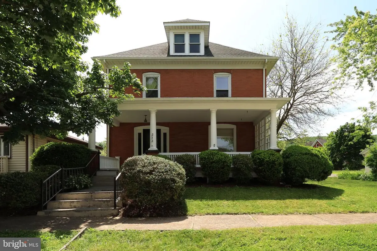 252 School St, Howard, PA 16841 - #1