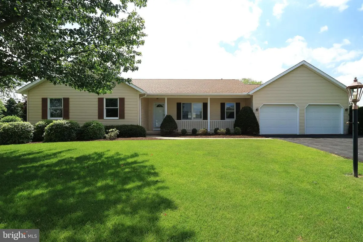 1110 E Springfield Dr, Bellefonte, PA 16823 - #1