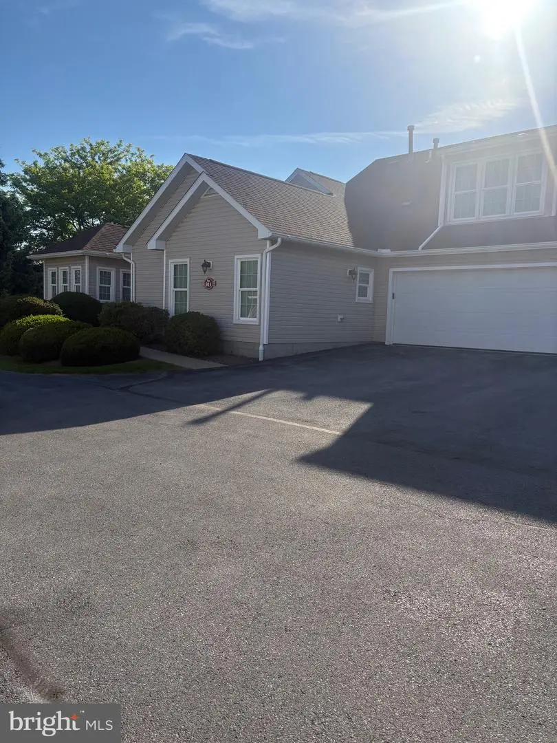 3301 Shellers Bend Bnd #911, State College, PA 16801 - #1