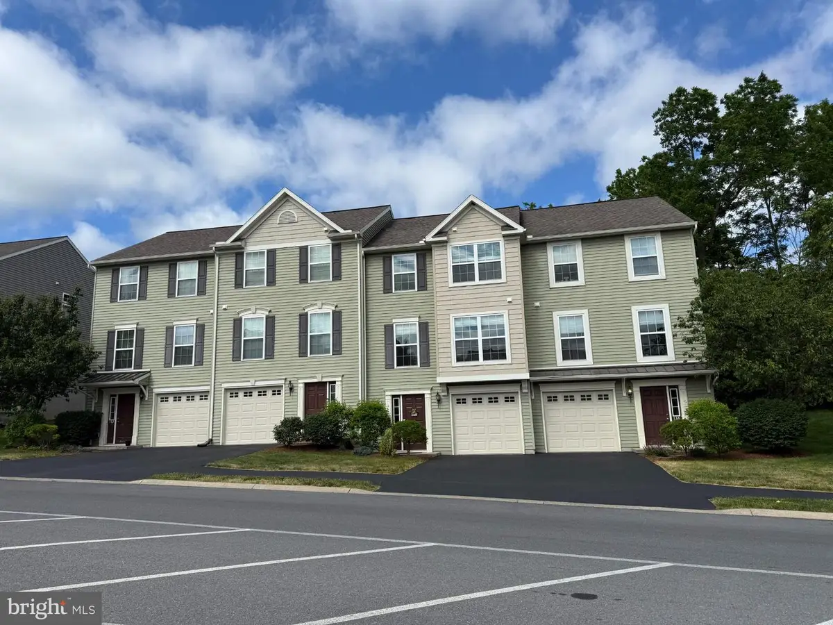 136 Kestrel Ln, Boalsburg, PA 16827 - #1