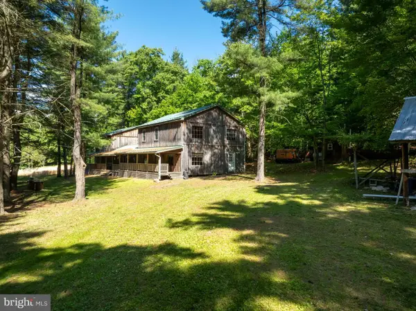 385 Elk Creek Rd, AARONSBURG, PA 16820