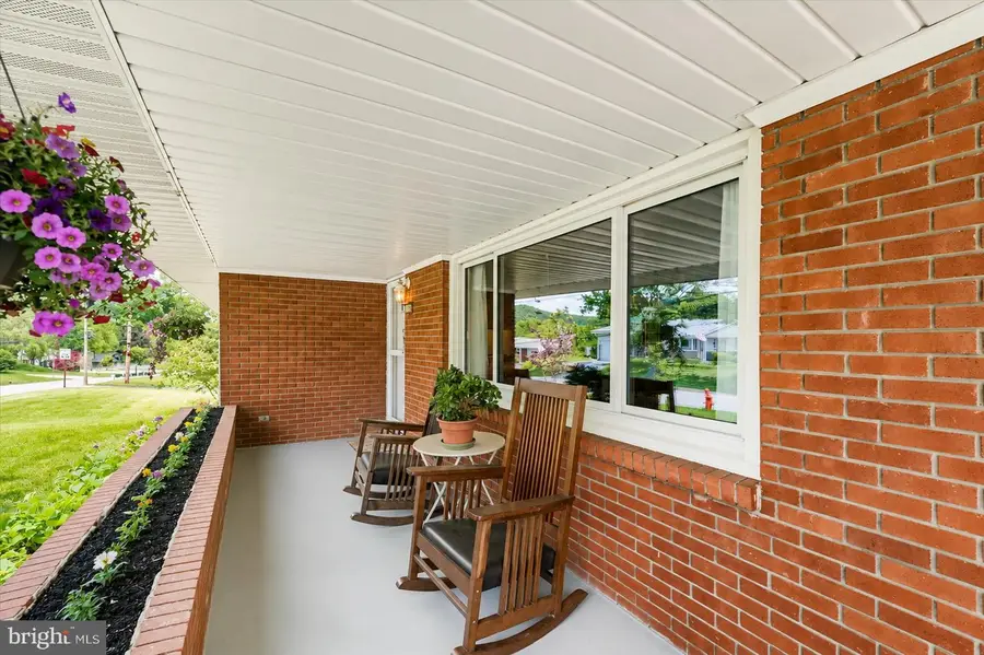 102 N Parkview Blvd, Bellefonte, PA 16823 - #2