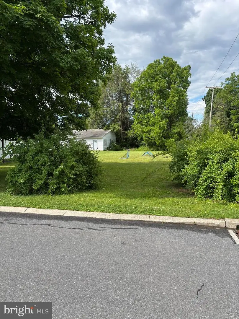 122 & 124 S Osmond St, State College, PA 16801 - #2