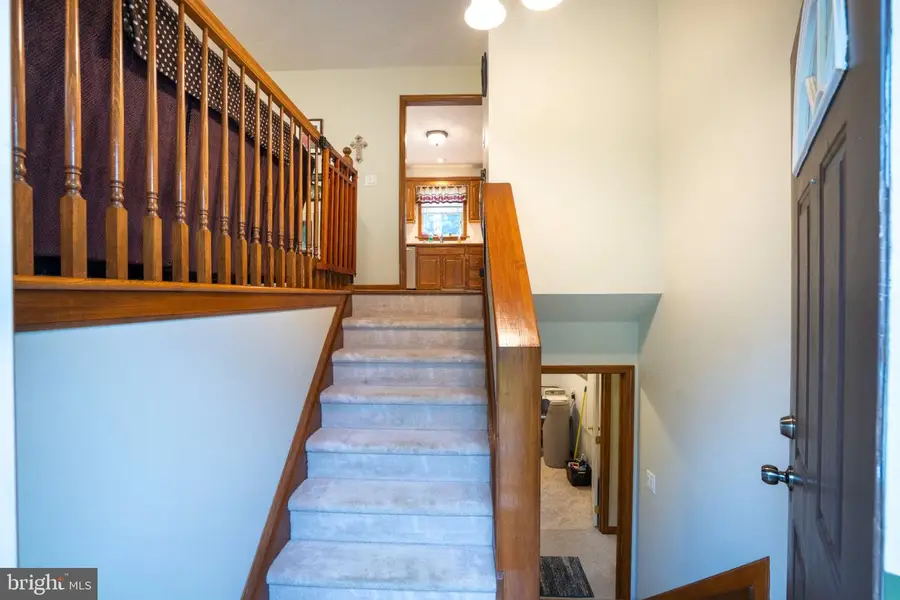 120 Edward Dr, Bellefonte, PA 16823 - #3