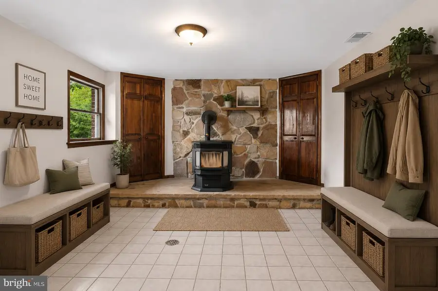 232 N Vanessa Dr, Bellefonte, PA 16823 - #3