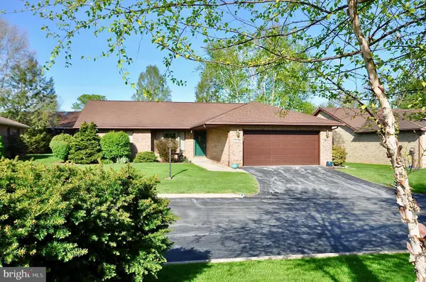 1244 Westerly Pkwy, STATE COLLEGE, PA 16801
