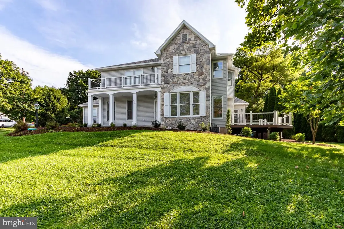 726 Hillcrest Ave, State College, PA 16803 - #1