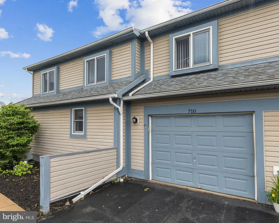 710 Tussey Ln, State College, PA 16801 - #2