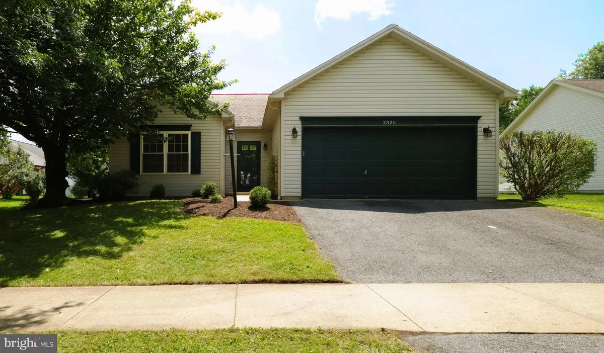 2320 Falconpointe Dr, State College, PA 16801 - #1