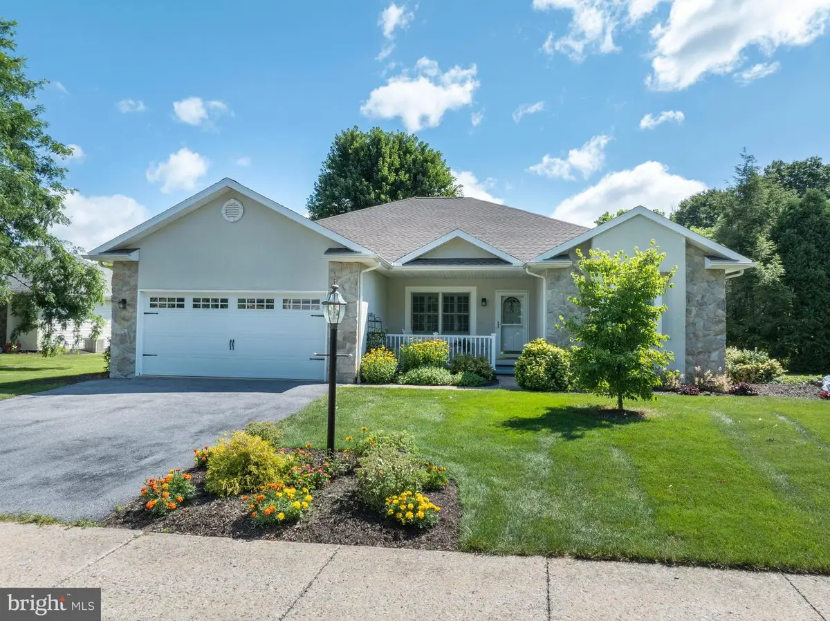 2296 Sagamore Dr, State College, PA 16803 - #1