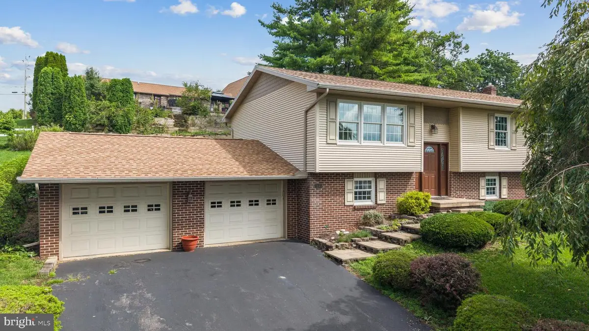 1255 Fairview Dr, Bellefonte, PA 16823 - #1