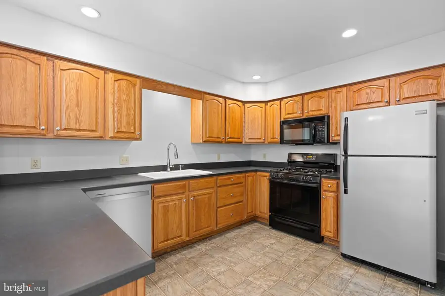 158 Kenley Ct, State College, PA 16803 - #3