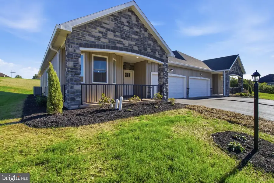 322 Meadow Flower Cir, Bellefonte, PA 16823 - #2