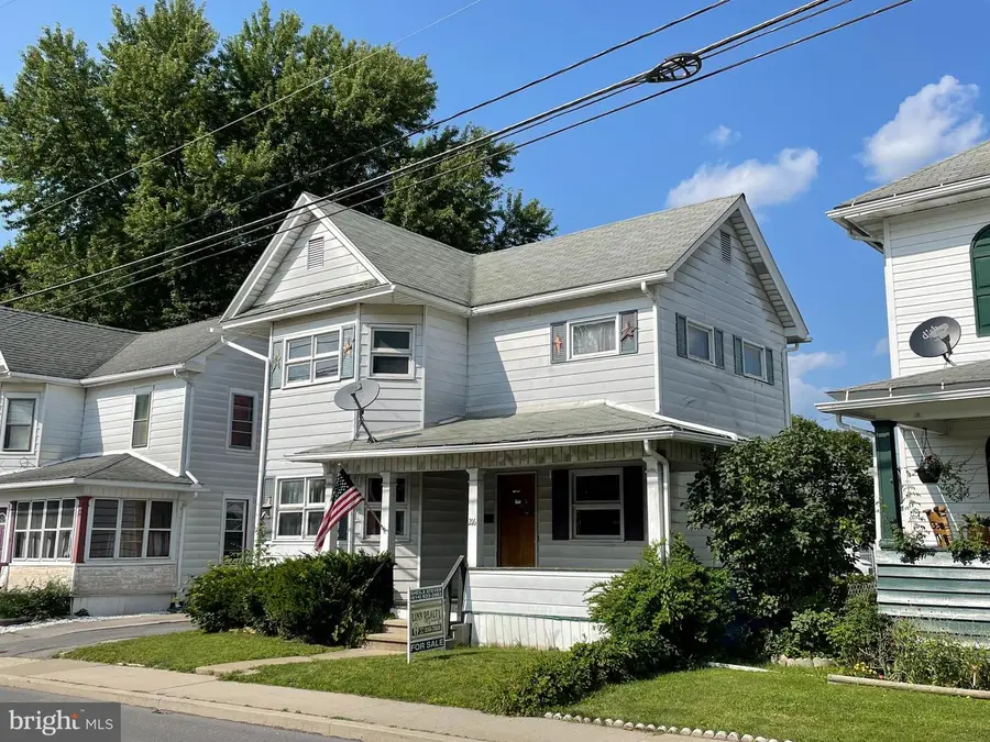 216 N 9th St, Philipsburg, PA 16866 - #3
