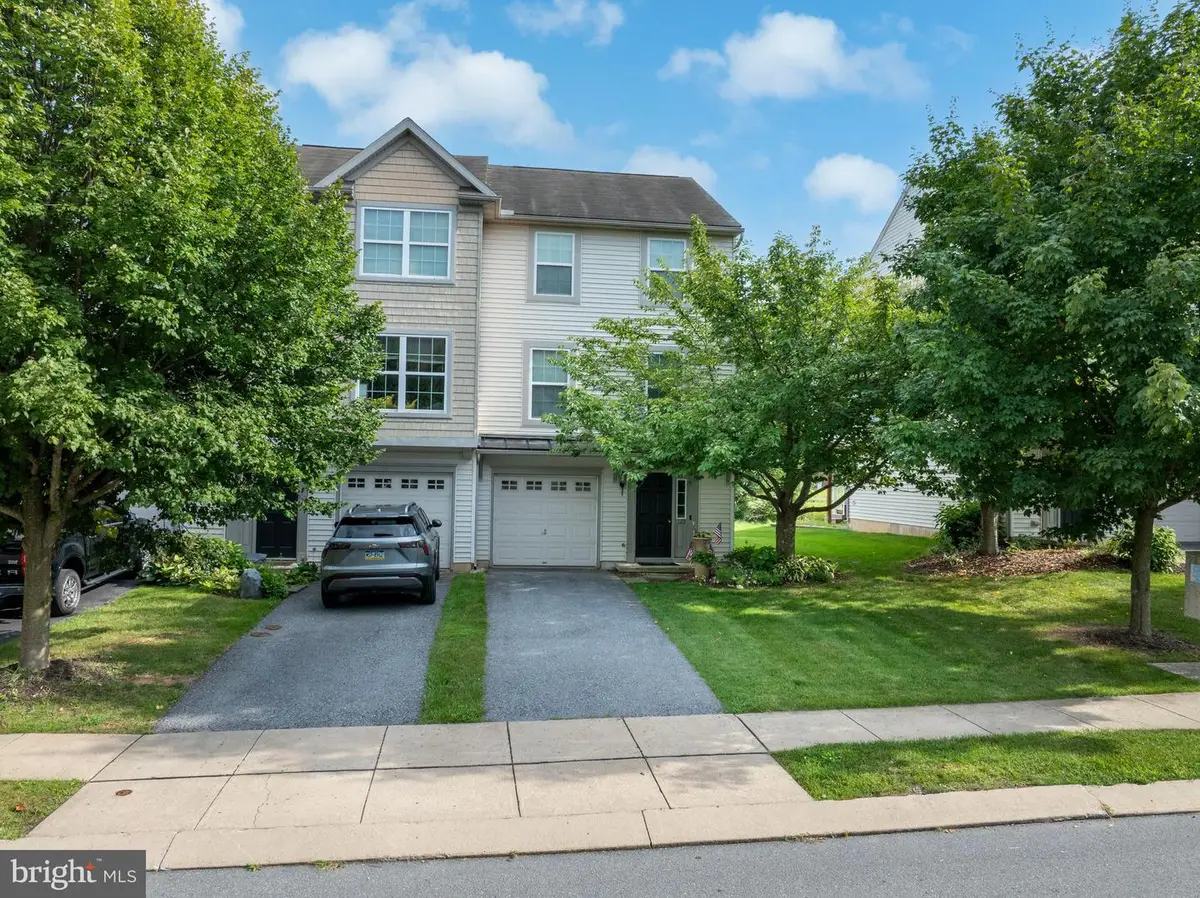 125 Cambridge Ln, Bellefonte, PA 16823 - #1
