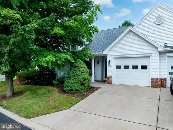 352 Village Heights Dr, STATE COLLEGE, PA 16801