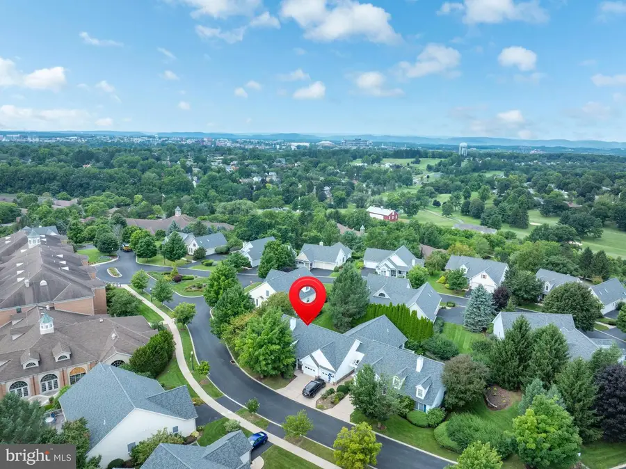 352 Village Heights Dr, State College, PA 16801 - #3