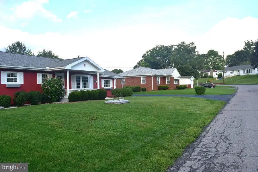 1131 Centre St, Bellefonte, PA 16823 - #2