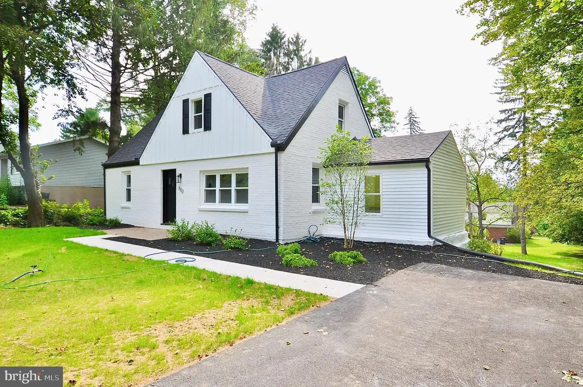800 Thompson St, Lemont, PA 16851 - #1