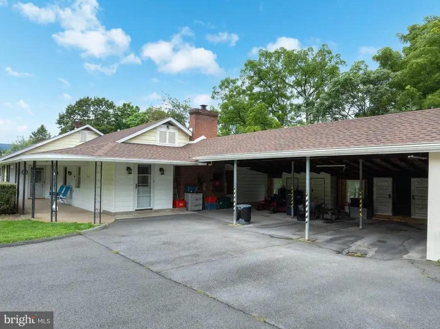746 Henszey St, Lemont, PA 16851 - #3