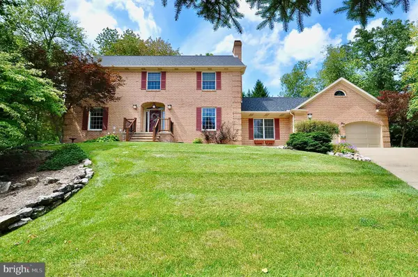 1346 Sandpiper Dr, STATE COLLEGE, PA 16801