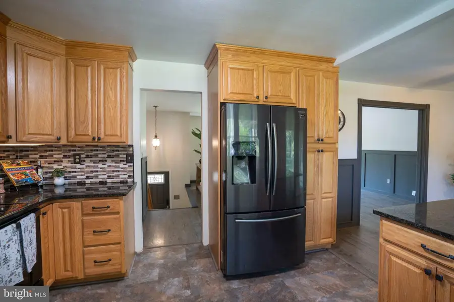 1621 Oxford Cir, State College, PA 16803 - #2