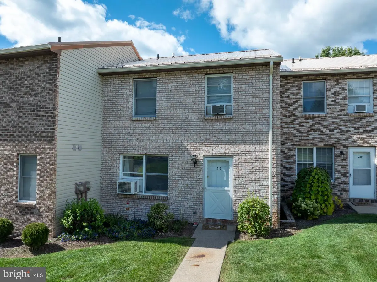 410 Gerald St, State College, PA 16801 - #1