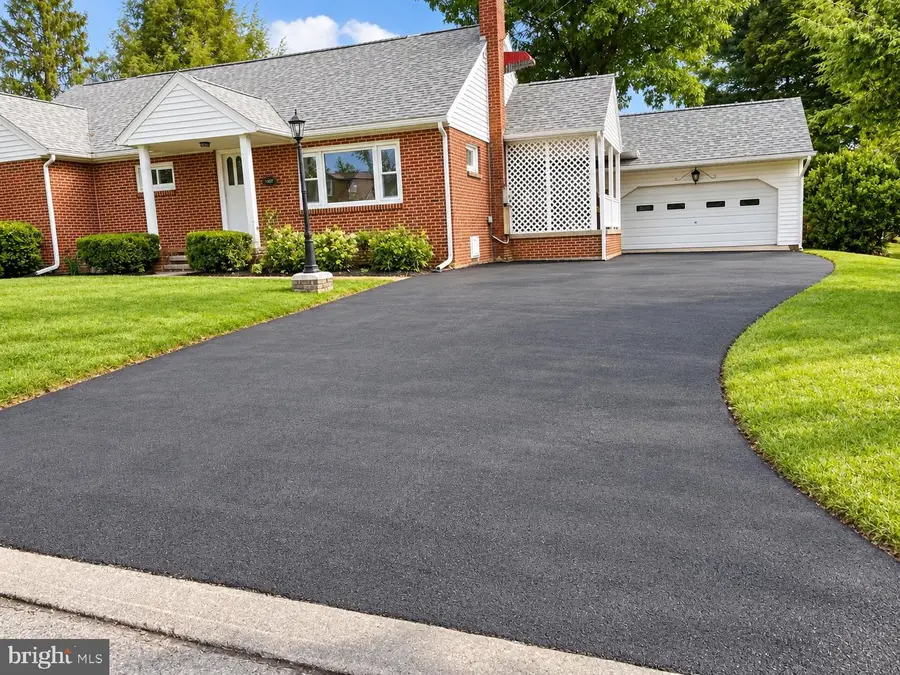 107 Serge St, Bellefonte, PA 16823 - #2