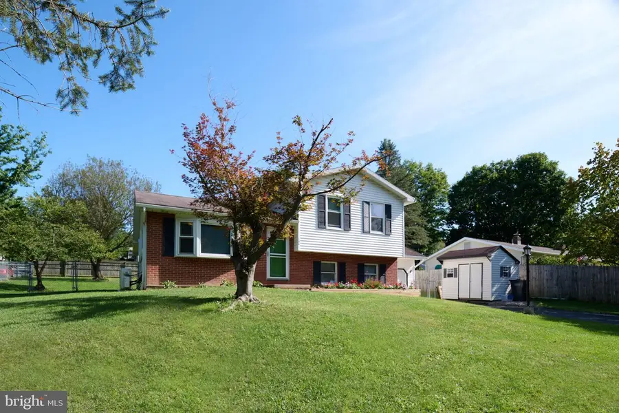 136 Creekside Dr, State College, PA 16801 - #3