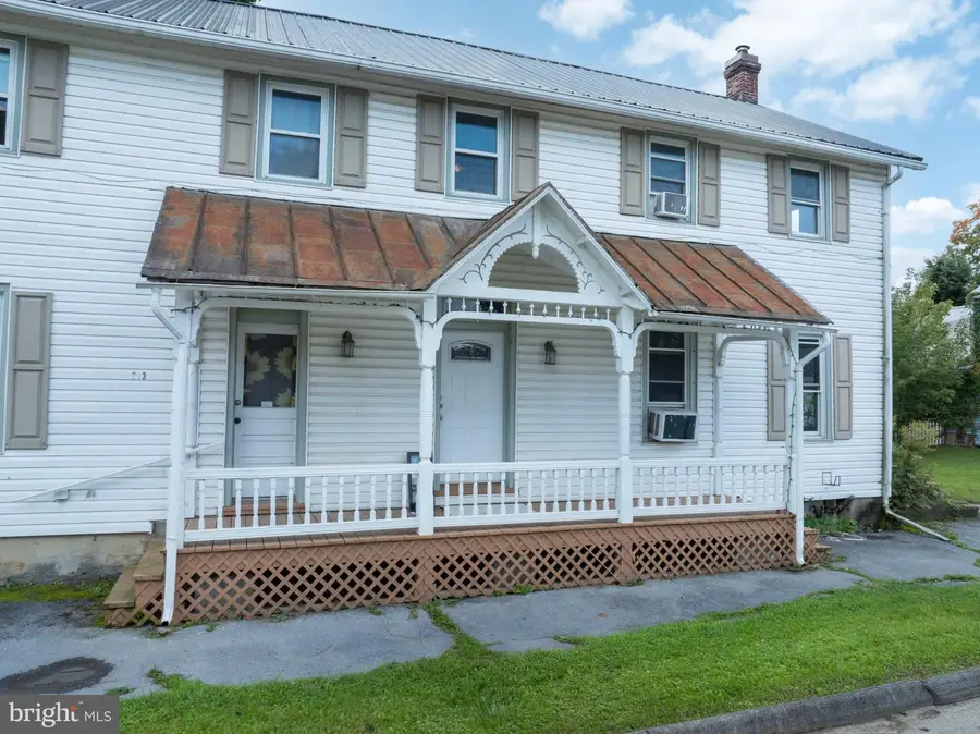 213 Market St, Milesburg, PA 16853 - #2