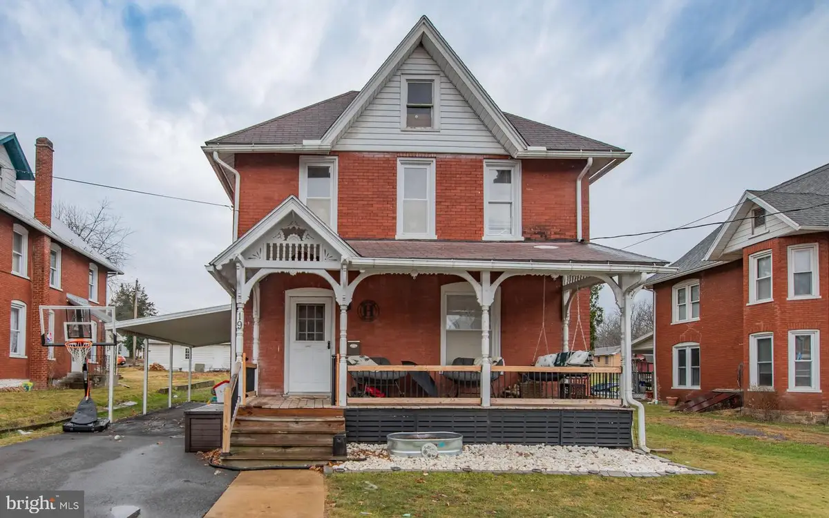 19 S Chestnut Street, Mill Hall, PA 17751 - Image #1