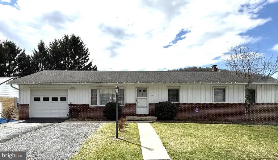 42 Linnet Ln, Lock Haven, PA 17745 - #2