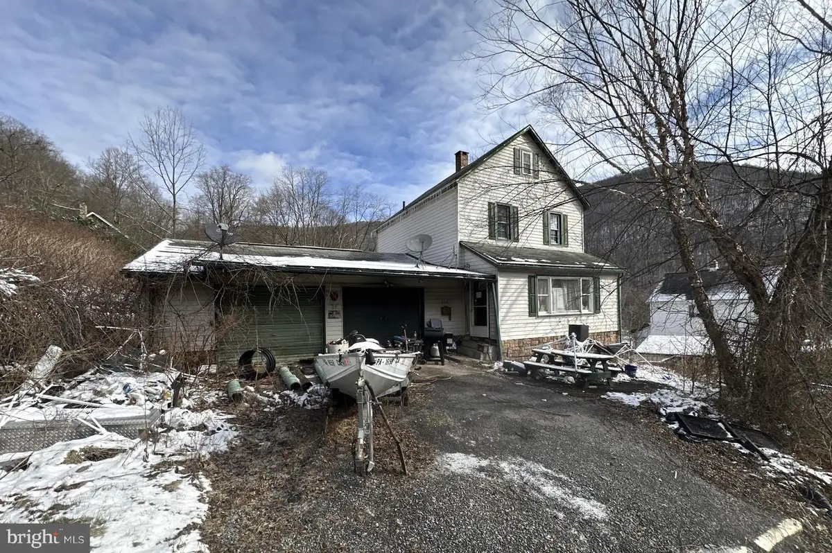 2115 Schuylkill Ave, Renovo, PA 17764 - #1