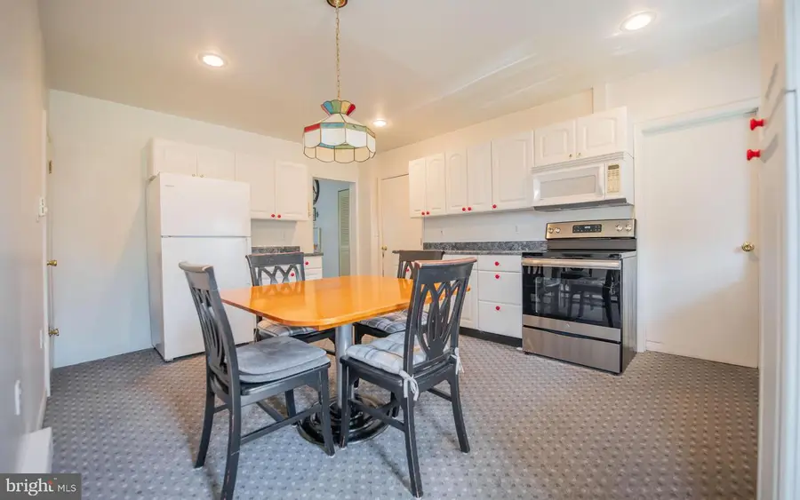 232 Pennsylvania Avenue, Mill Hall, PA 17751 - #3