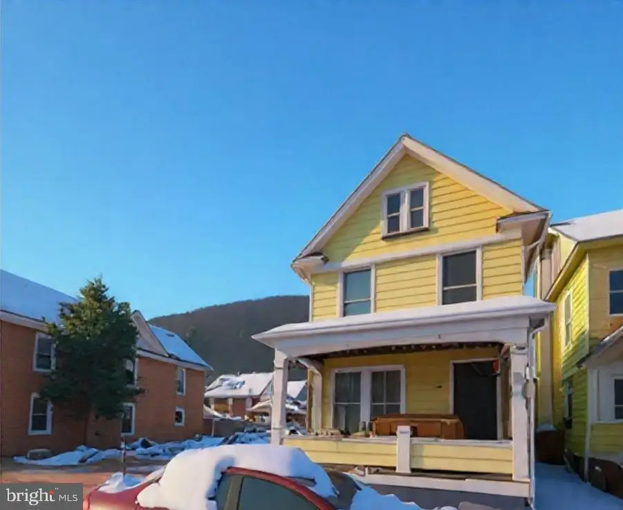 148 Susquehanna Ave, Renovo, PA 17764 - #1